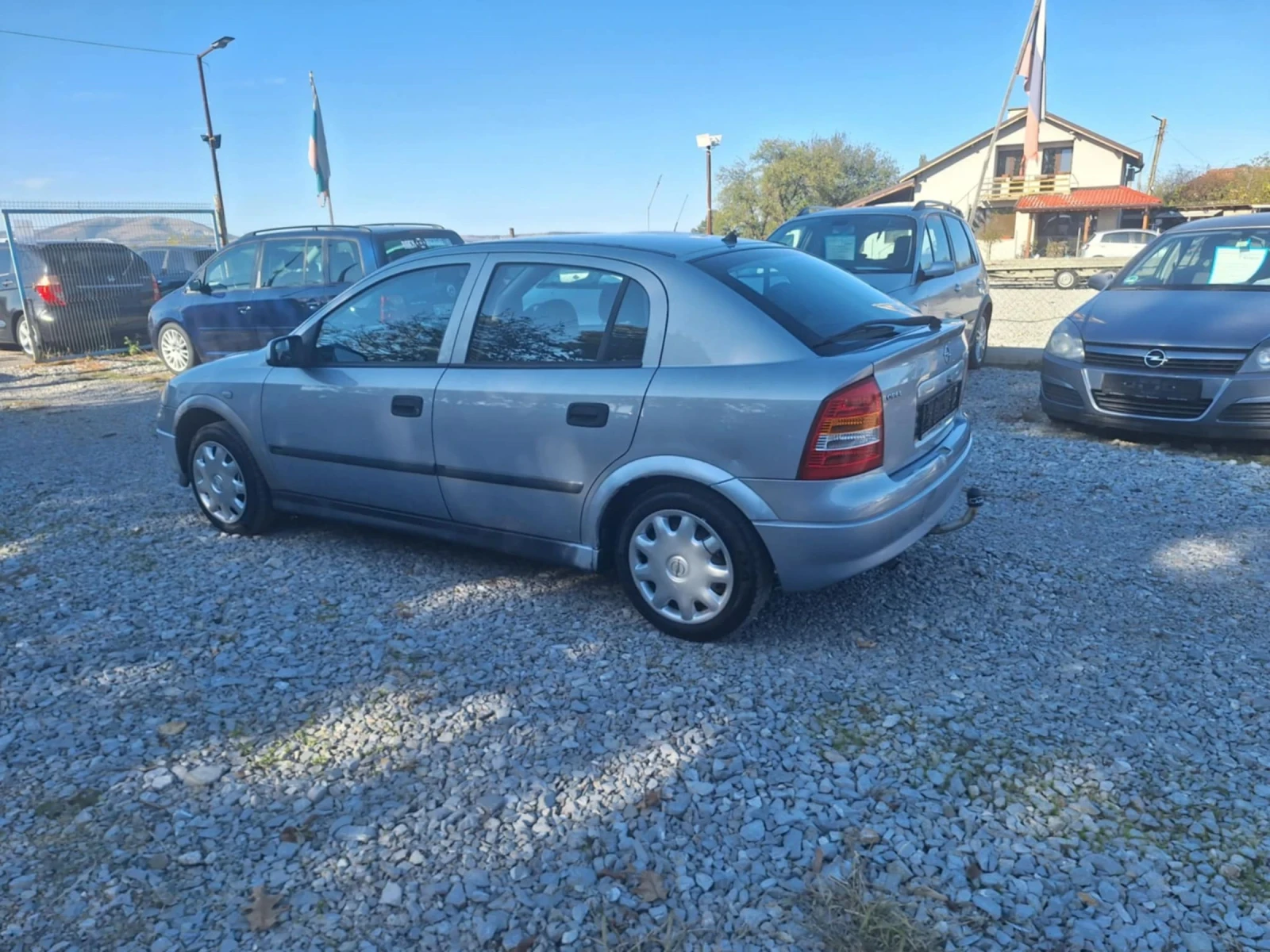 Opel Astra 1.2i 75ks - изображение 3