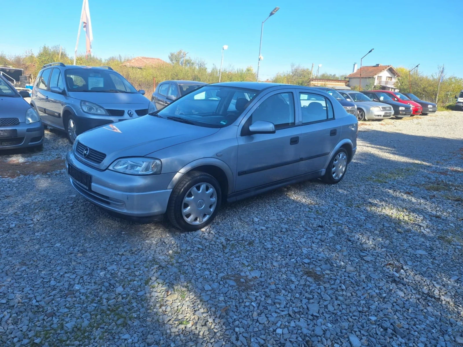 Opel Astra 1.2i 75ks - изображение 2