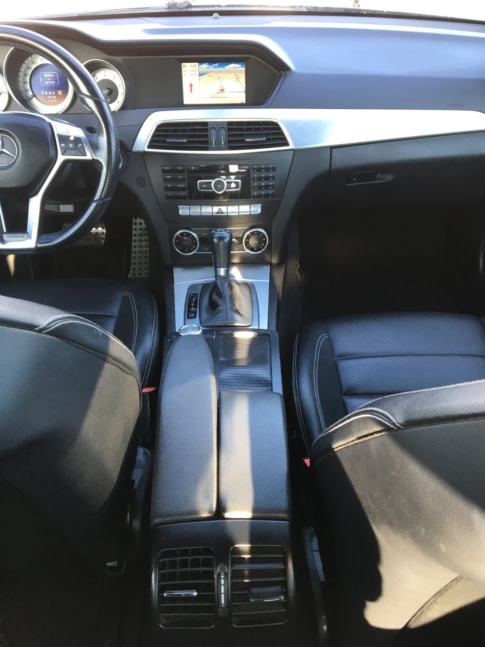 Mercedes-Benz C 180 AMG Automat Швейцария 7G-Tronic | Mobile.bg — изображение 11