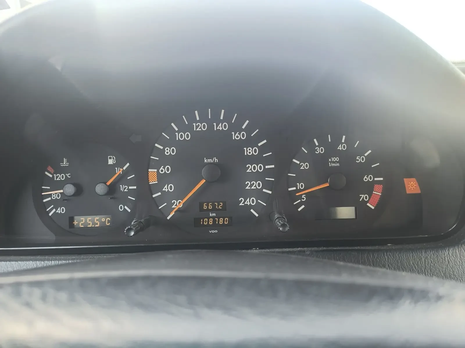 Mercedes-Benz C 200 1.8, 108780 км - изображение 4