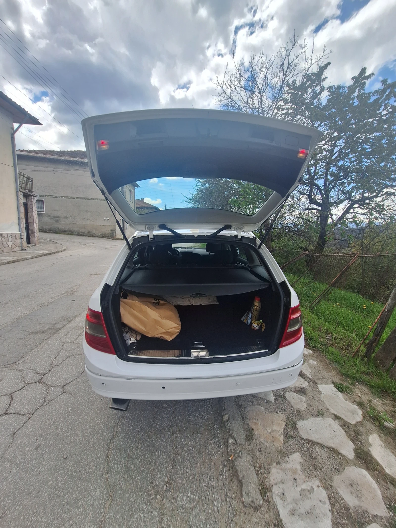 Mercedes-Benz C 220  - изображение 8