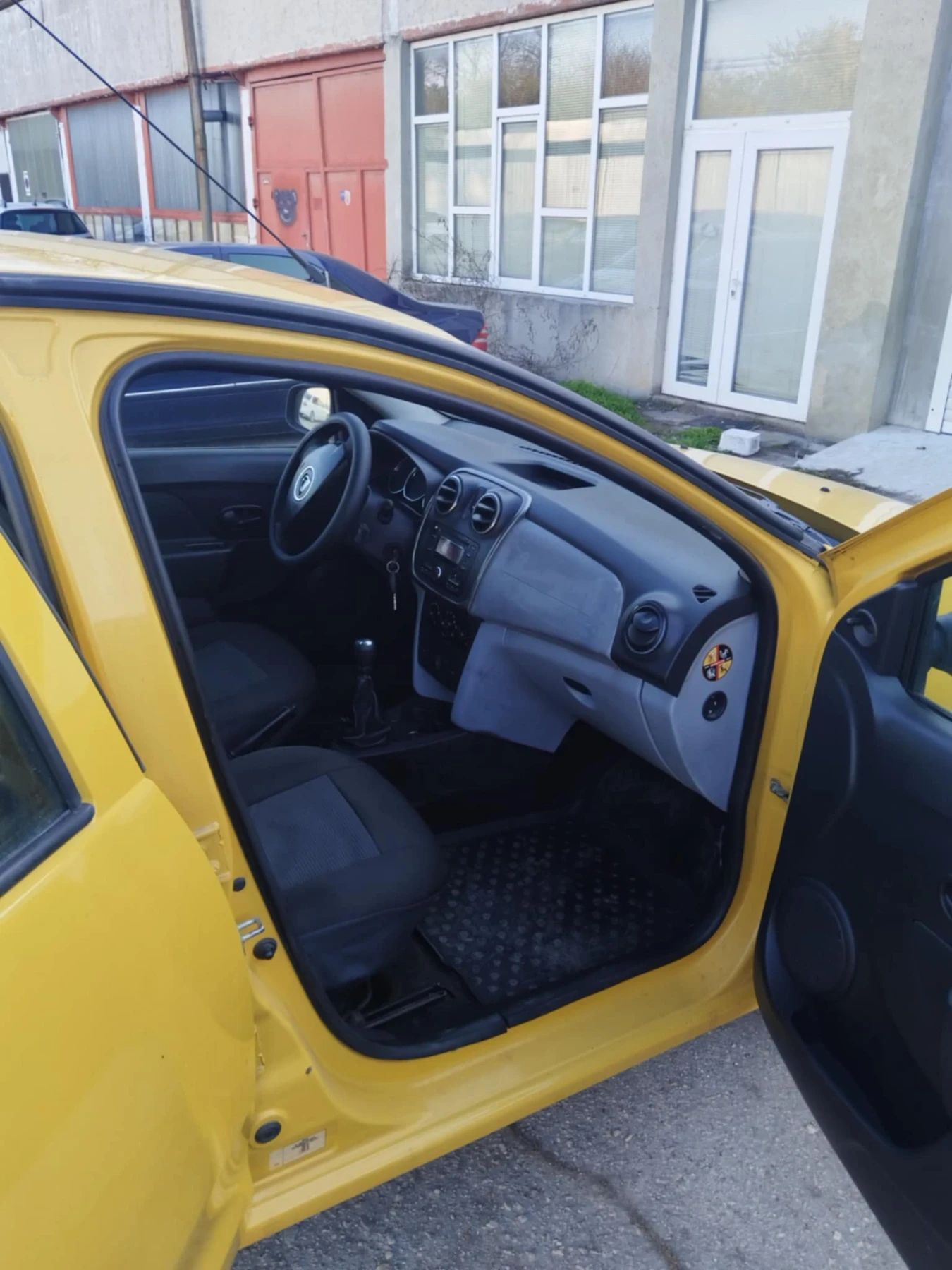 Dacia Logan  - изображение 3