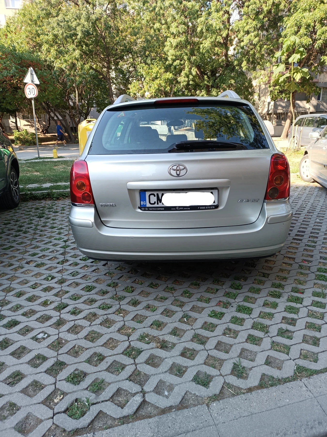 Toyota Avensis  - изображение 2