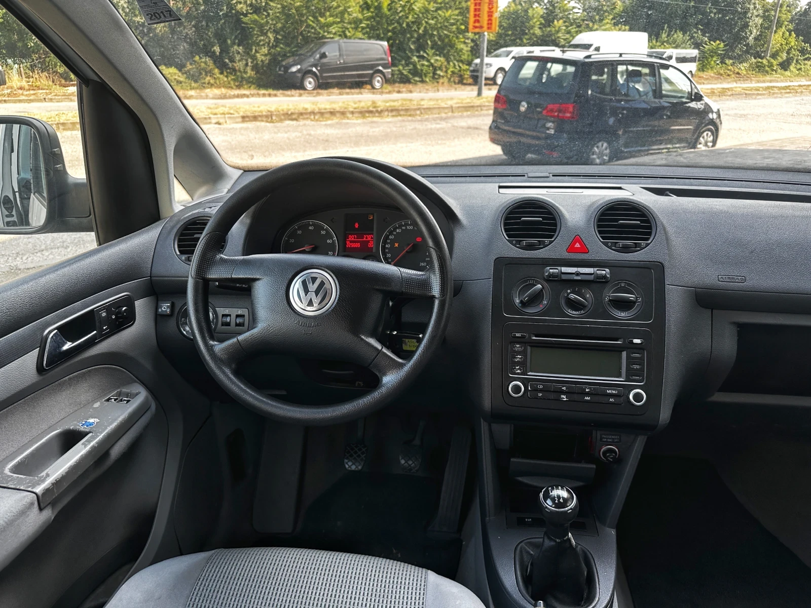 VW Caddy 1.6i ГАЗ 7-МЕСТА - изображение 7
