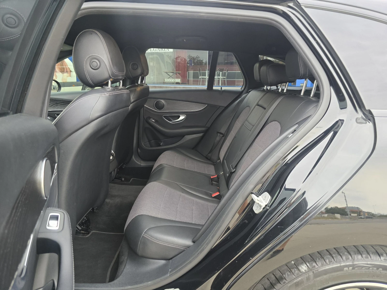 Mercedes-Benz C 220 2.2CDI/AMG/PREMIUM/NAVI/KAMERA/FUL/ - изображение 9