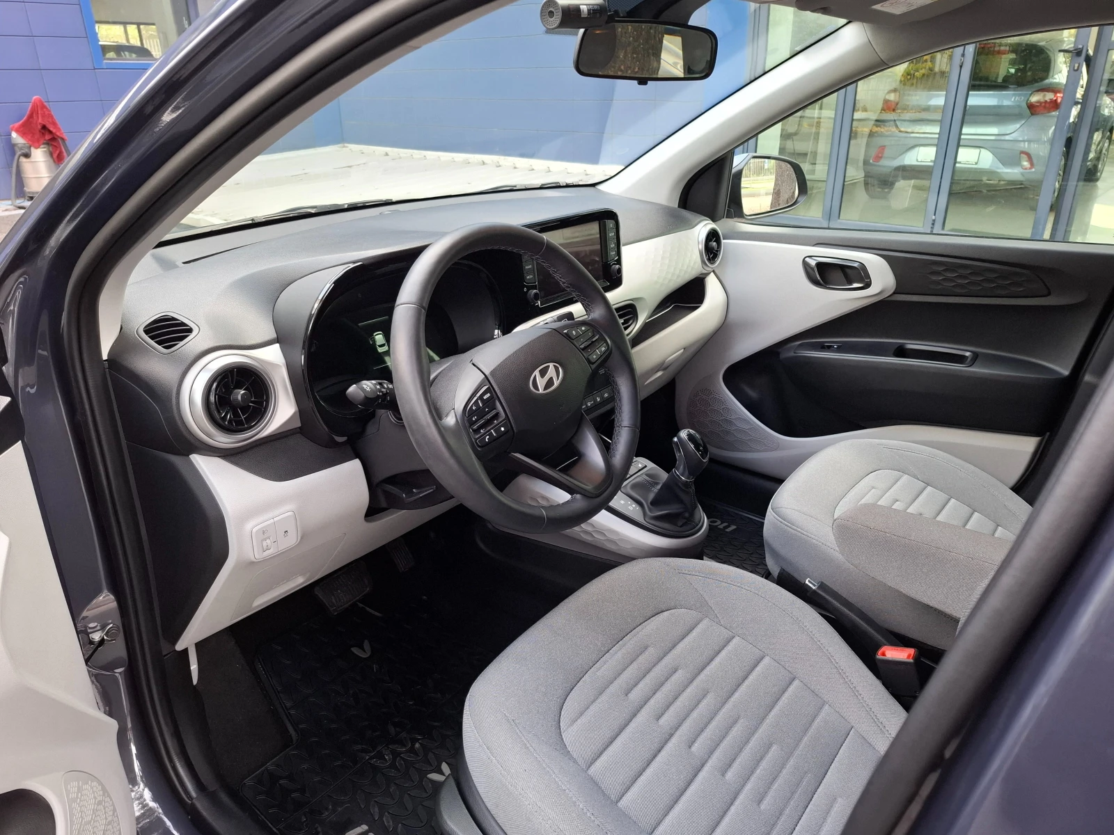 Hyundai I10 1.2L Pemium - изображение 3