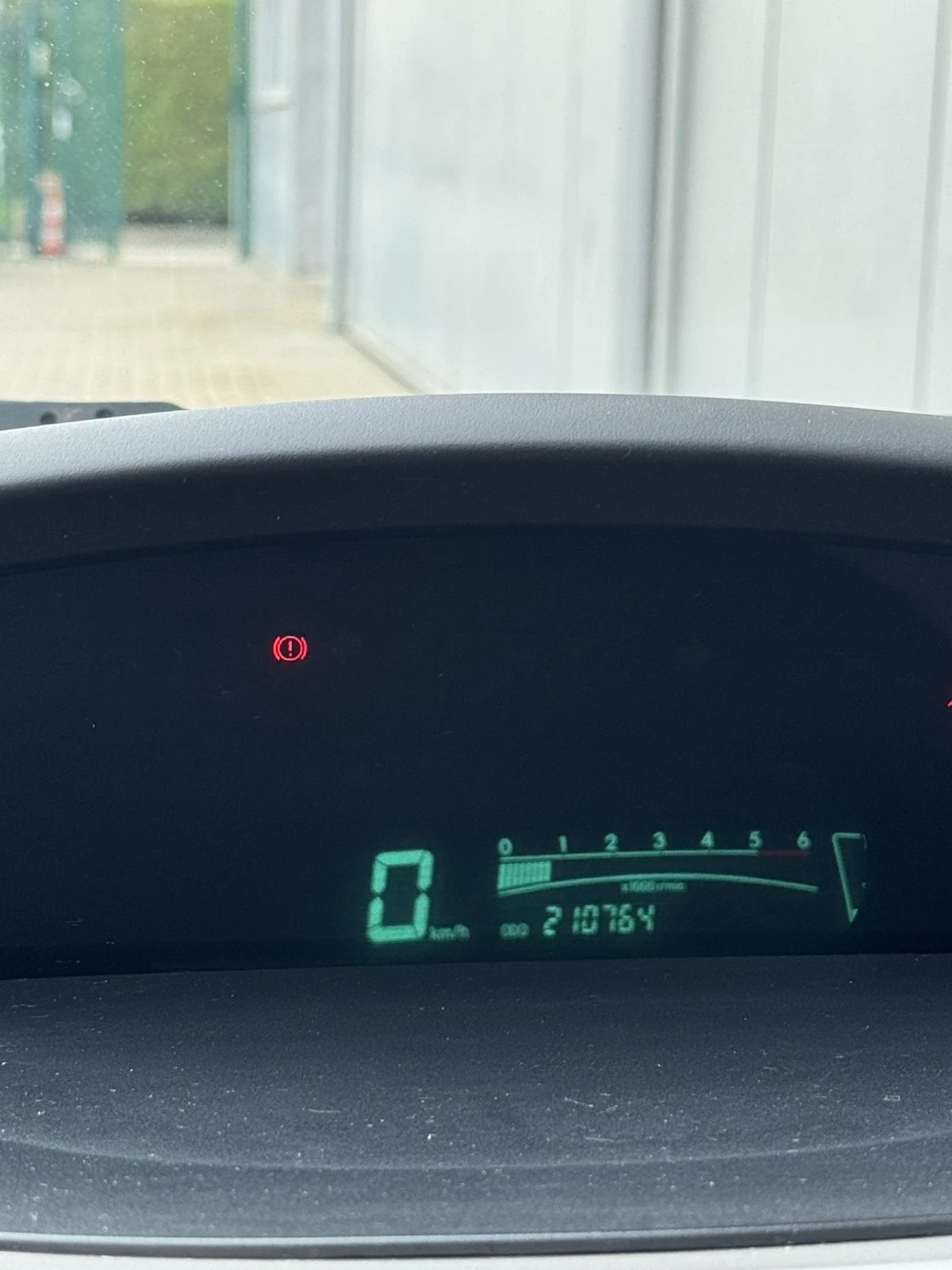 Toyota Yaris  - изображение 8