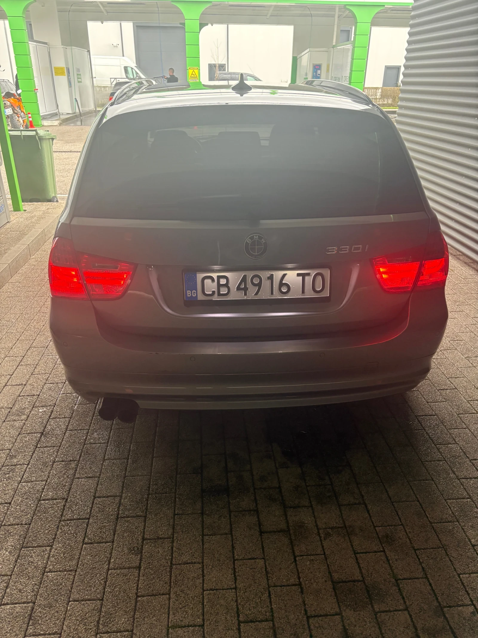 BMW 330, снимка 4 - Автомобили и джипове - 54092563