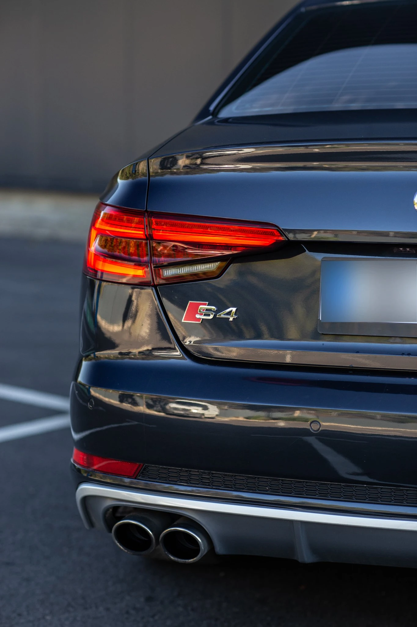 Audi A4 2.0 TFSI, снимка 5 - Автомобили и джипове - 54285608