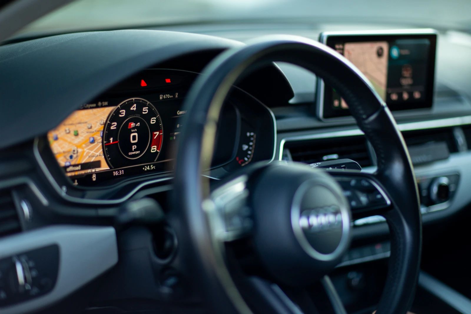 Audi A4 2.0 TFSI, снимка 6 - Автомобили и джипове - 54285608