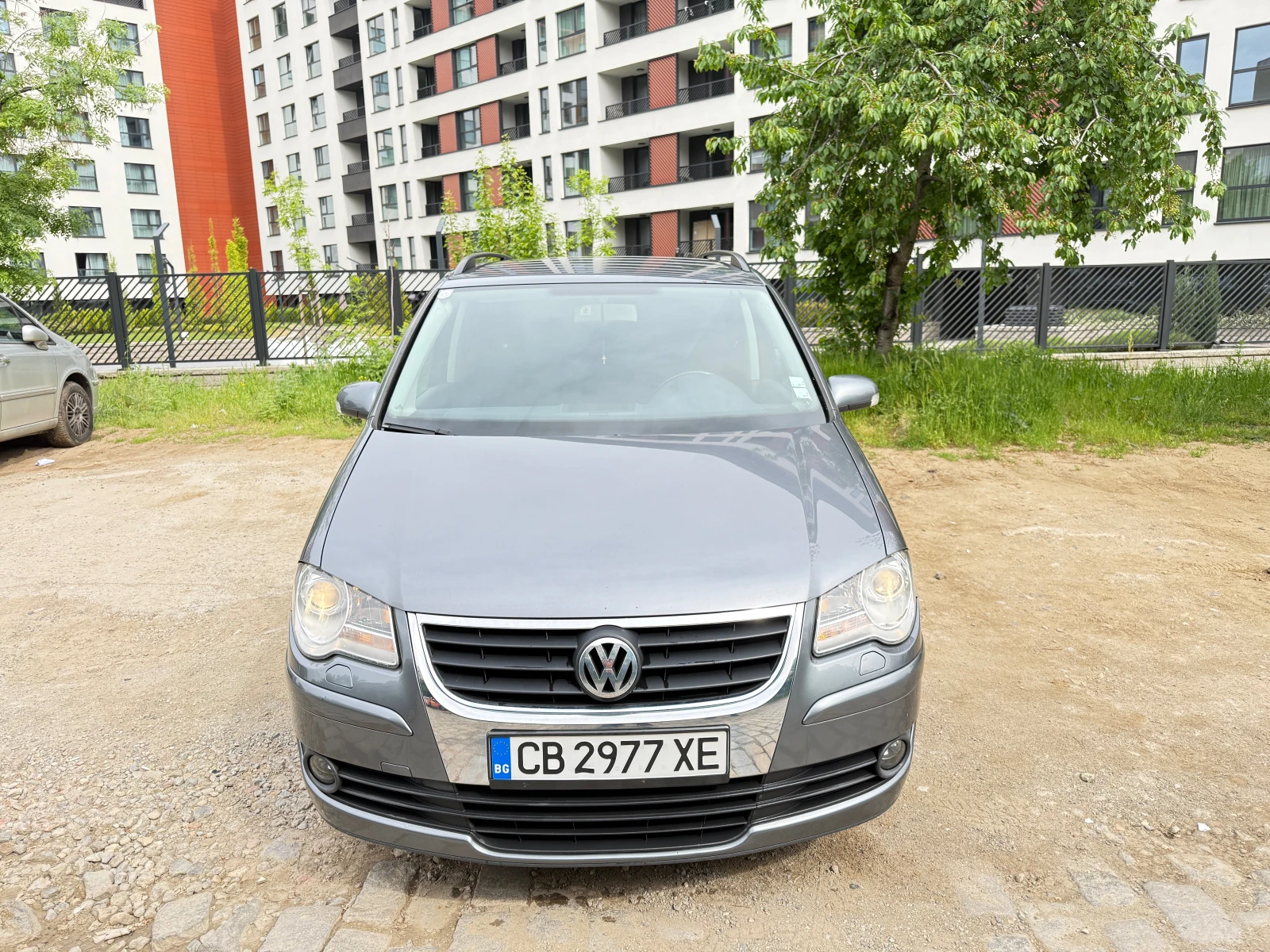 VW Touran 1.9 TDI 105 к.с., снимка 4 - Автомобили и джипове - 54470057