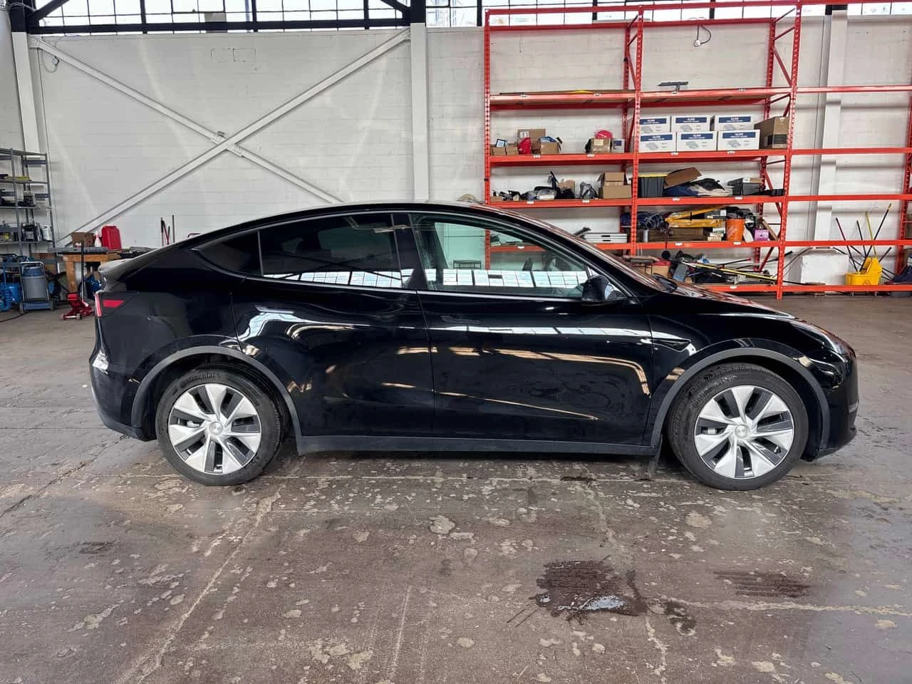 Tesla Model Y * Long Range * АВТОКРЕДИТ* , снимка 3 - Автомобили и джипове - 55221792