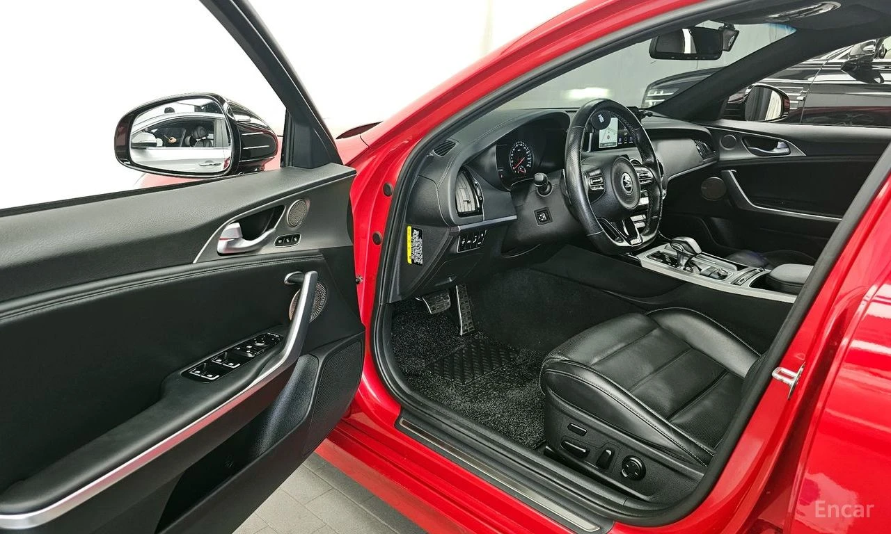 Kia Stinger 3.3* GT* TURBO* ОБДУХВАНЕ* ХЕДЪП* КАМЕРА* , снимка 6 - Автомобили и джипове - 55276695