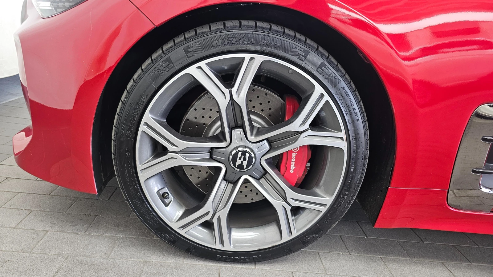 Kia Stinger 3.3* GT* TURBO* ОБДУХВАНЕ* ХЕДЪП* КАМЕРА* , снимка 5 - Автомобили и джипове - 55276695