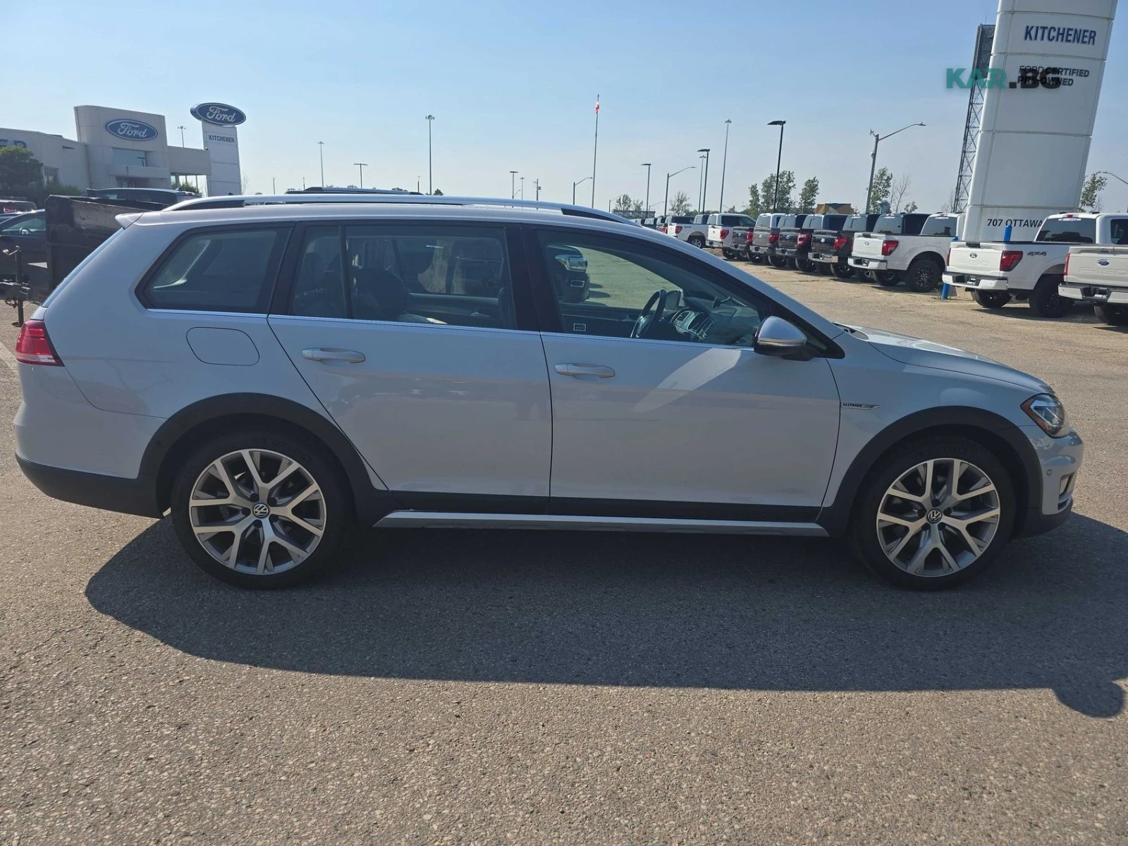VW Golf Alltrack 4MOTION Автокредит Цена до България, снимка 2 - Автомобили и джипове - 55278348
