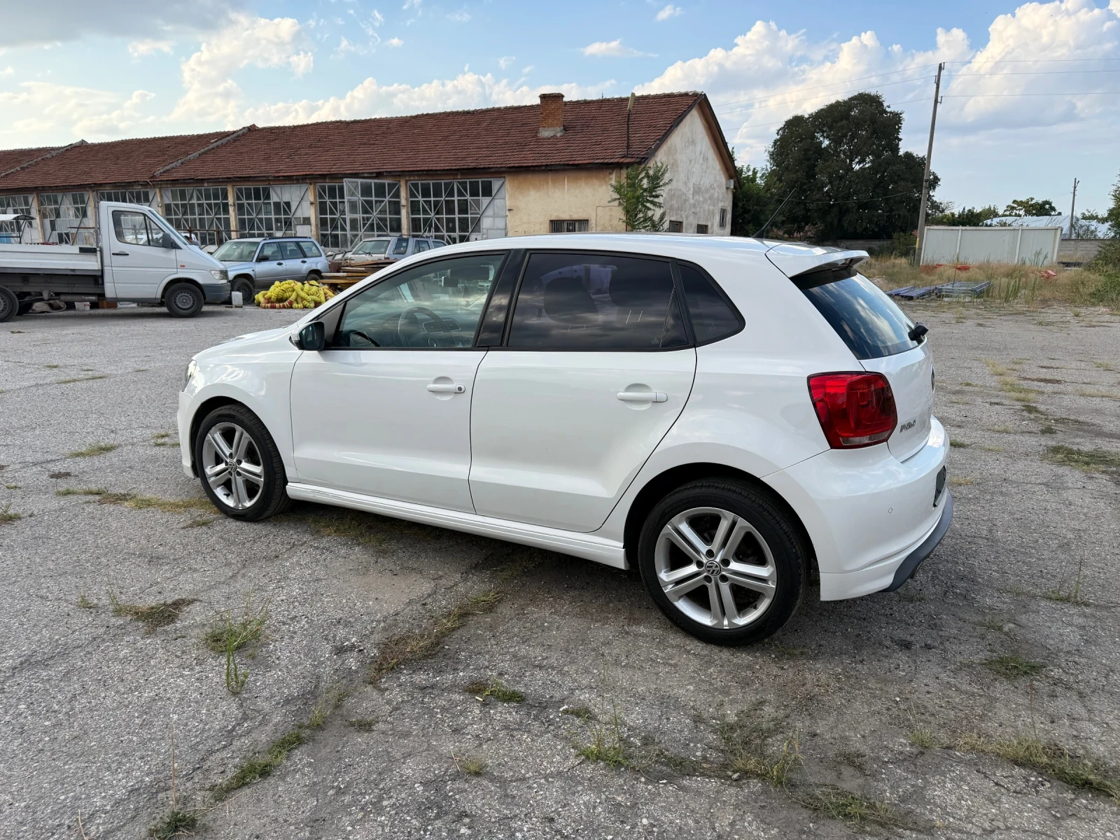 VW Polo R line 1.6 TDI, снимка 5 - Автомобили и джипове - 55614785
