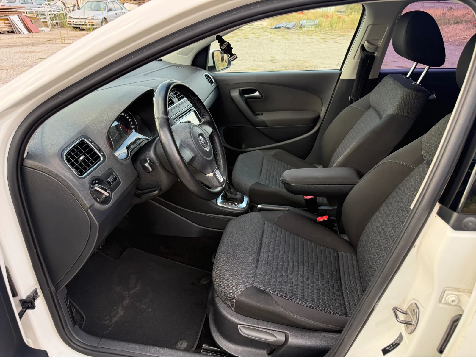 VW Polo R line 1.6 TDI, снимка 7 - Автомобили и джипове - 55614785
