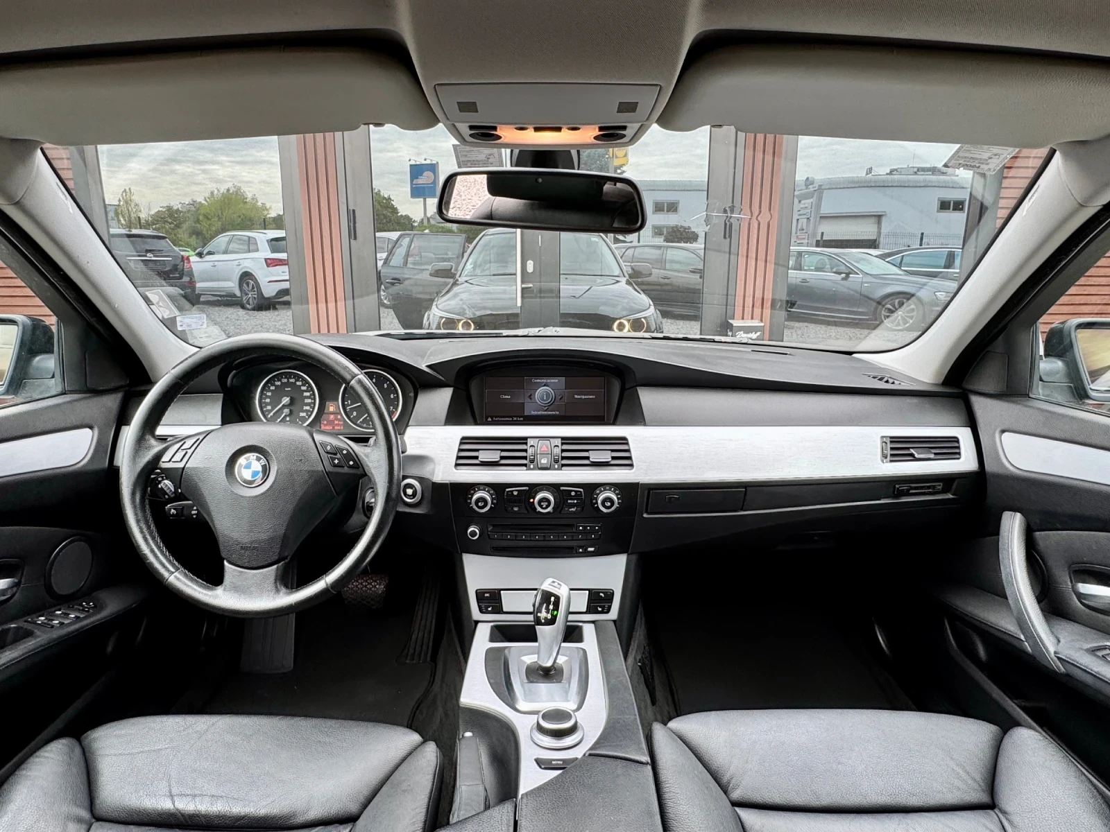 BMW 530 Кожа* Подгрев* Памет* Лизинг, снимка 11 - Автомобили и джипове - 56114880