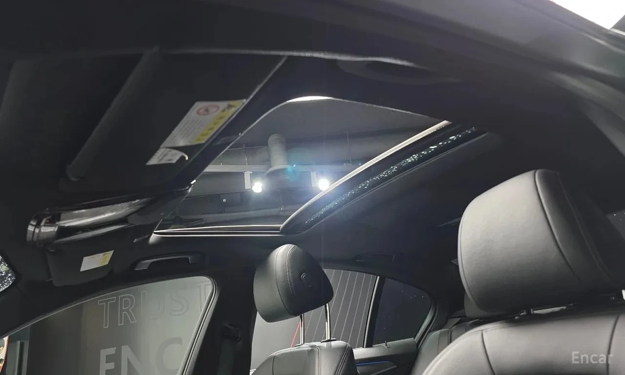 BMW 530 * 530i M Sport Package * ЦЕНА ДО БГ, снимка 15 - Автомобили и джипове - 56131088