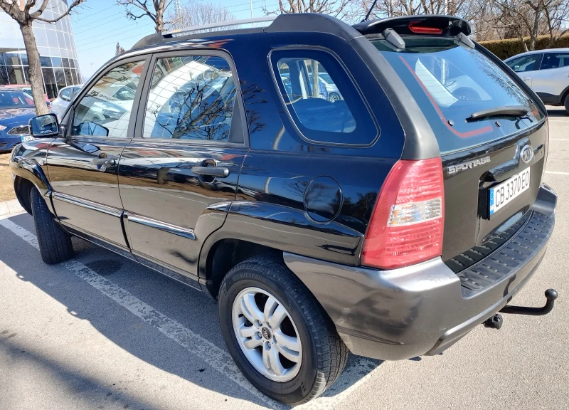 Kia Sportage 2.0i -Бензин, снимка 4 - Автомобили и джипове - 49602012