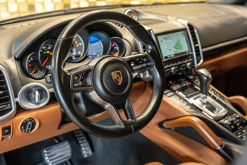 Porsche Cayenne 4.2 gts pack, снимка 9 - Автомобили и джипове - 51505619