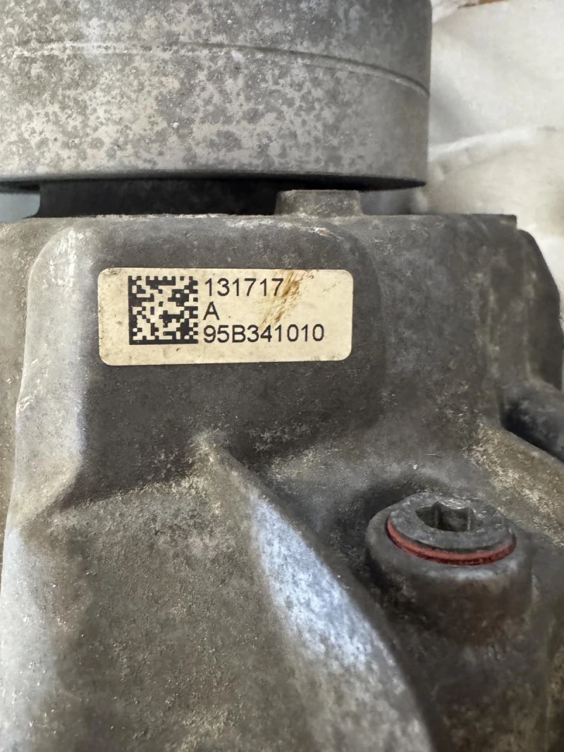 Porsche Macan, снимка 4 - Автомобили и джипове - 51507388