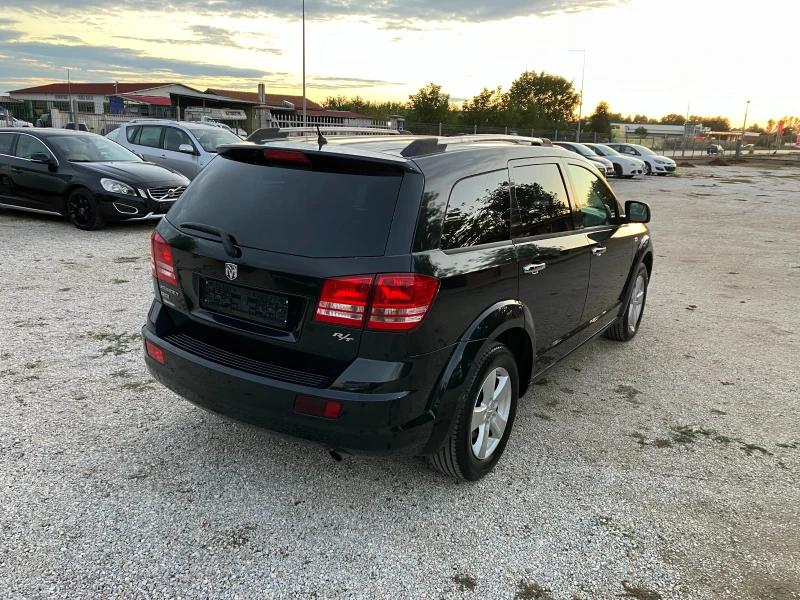 Dodge Journey 2.0 CRDI, снимка 8 - Автомобили и джипове - 52088137