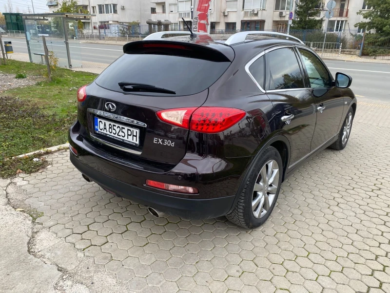 Infiniti Ex30 3.0D/4x4/AVTOMAT/NAVI, снимка 4 - Автомобили и джипове - 52477695