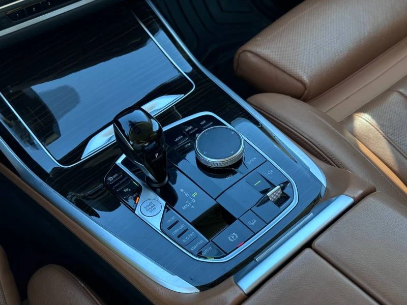 BMW X7 xDrive 40I, снимка 10 - Автомобили и джипове - 52511939