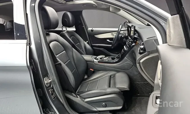Mercedes-Benz GLC 220 4MATIC* COUPE* 360* КРАЙНА ЦЕНА, снимка 9 - Автомобили и джипове - 56018526