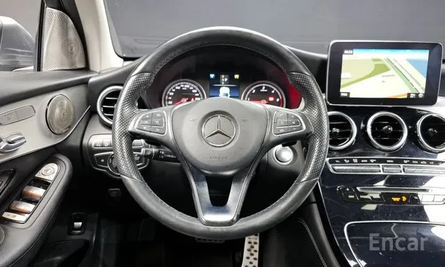 Mercedes-Benz GLC 220 4MATIC* COUPE* 360* КРАЙНА ЦЕНА, снимка 12 - Автомобили и джипове - 56018526