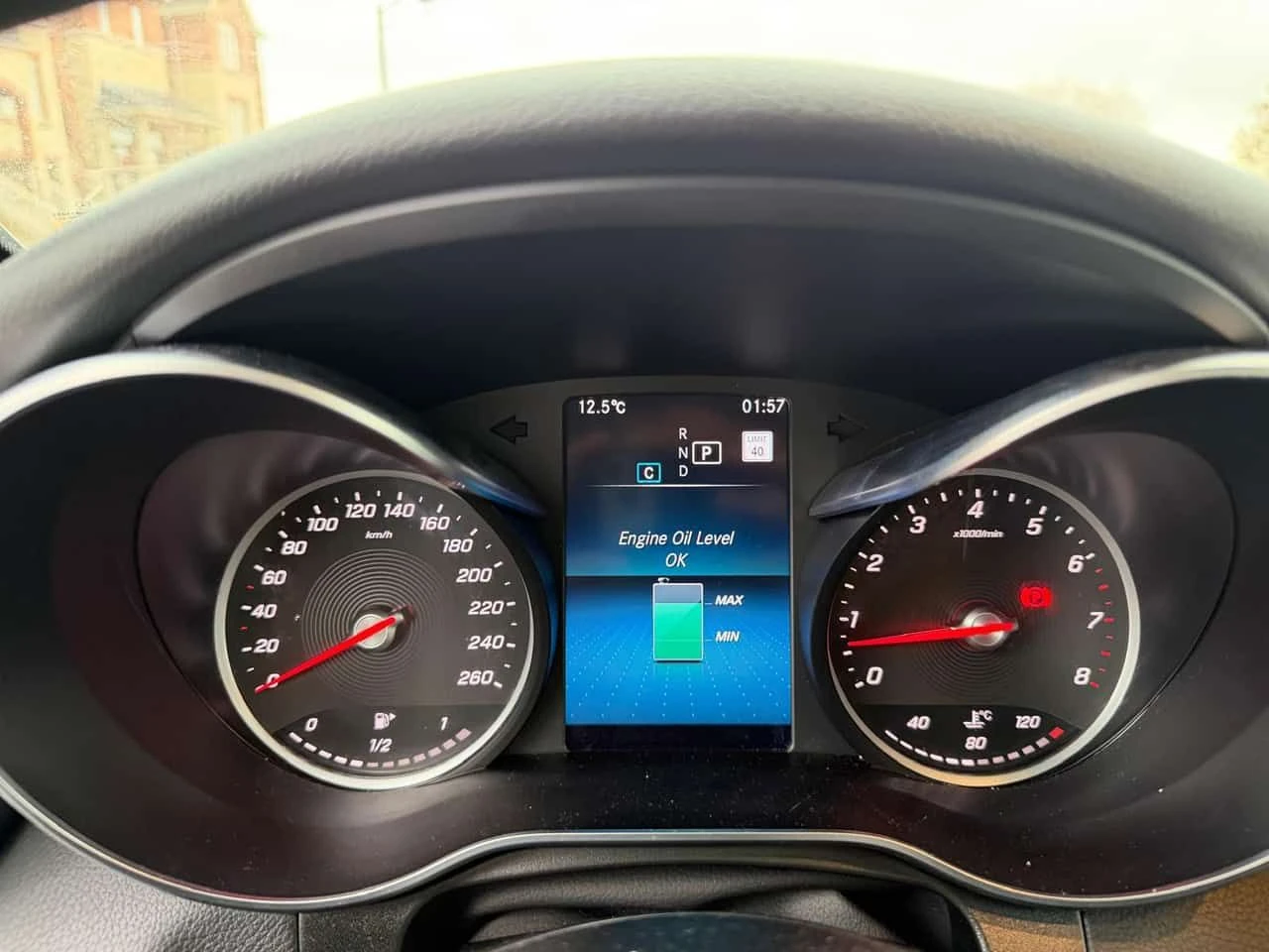 Mercedes-Benz GLC 300  * 4MATIC* DISTRONIC* ПАНОРАМА * 2 КЛЮЧА * CARFAX, снимка 11 - Автомобили и джипове - 54129164