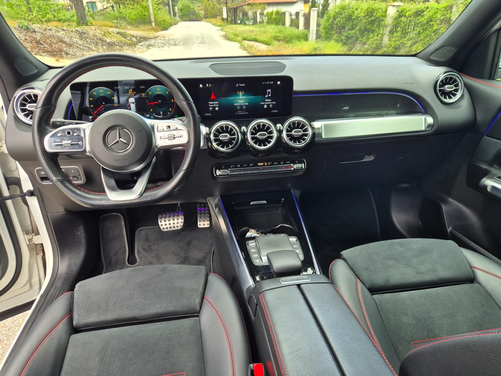 Mercedes-Benz GLB 220 D/AMG/21г., снимка 13 - Автомобили и джипове - 54498956