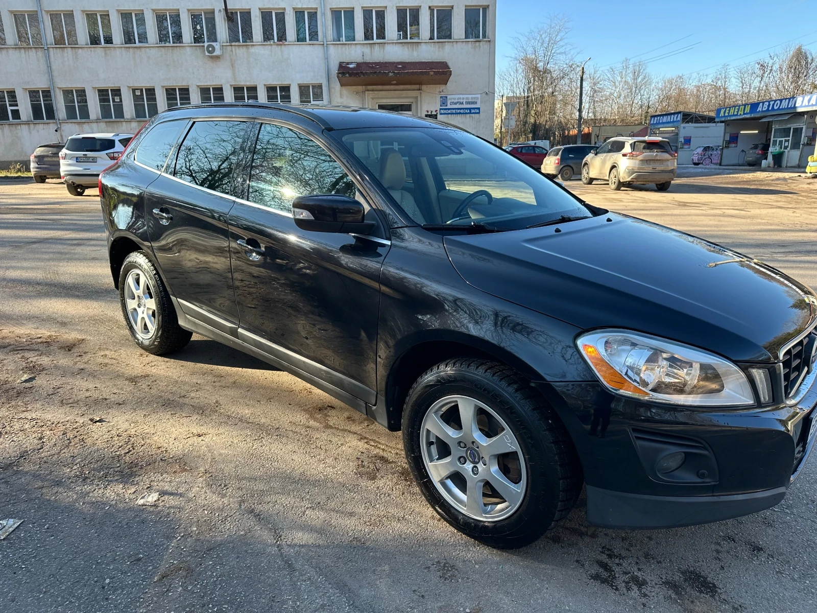 Volvo XC60 2.4 D5 185kc, снимка 7 - Автомобили и джипове - 55140910