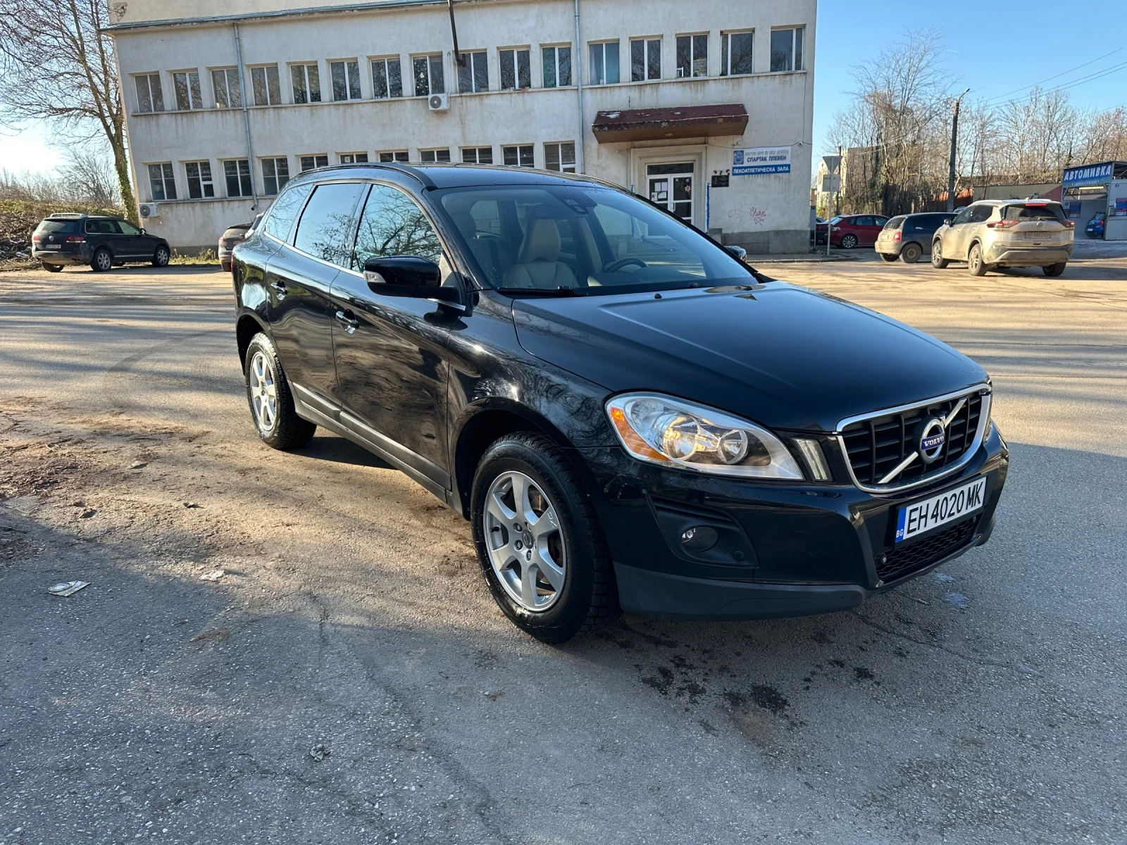 Volvo XC60 2.4 D5 185kc, снимка 8 - Автомобили и джипове - 55140910
