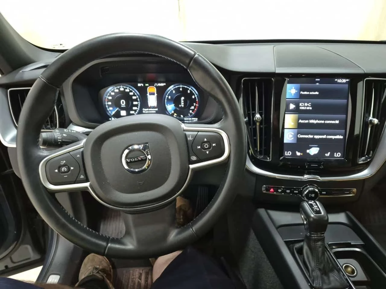 Volvo XC60 * Momentum * CARFAX * БЕЗ ПЪРВОНАЧАЛНА ВНОСКА, снимка 5 - Автомобили и джипове - 55443853