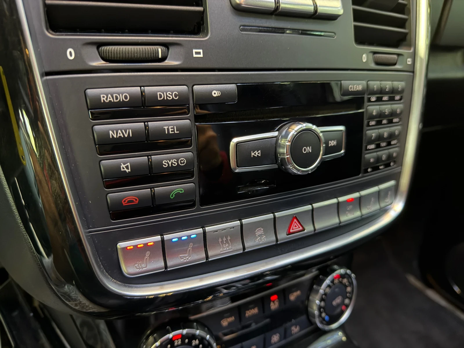 Mercedes-Benz G 350 4 MATIC FACELIFT BLUETEC * FULL ЕКС * Шибедах * , снимка 10 - Автомобили и джипове - 55886952