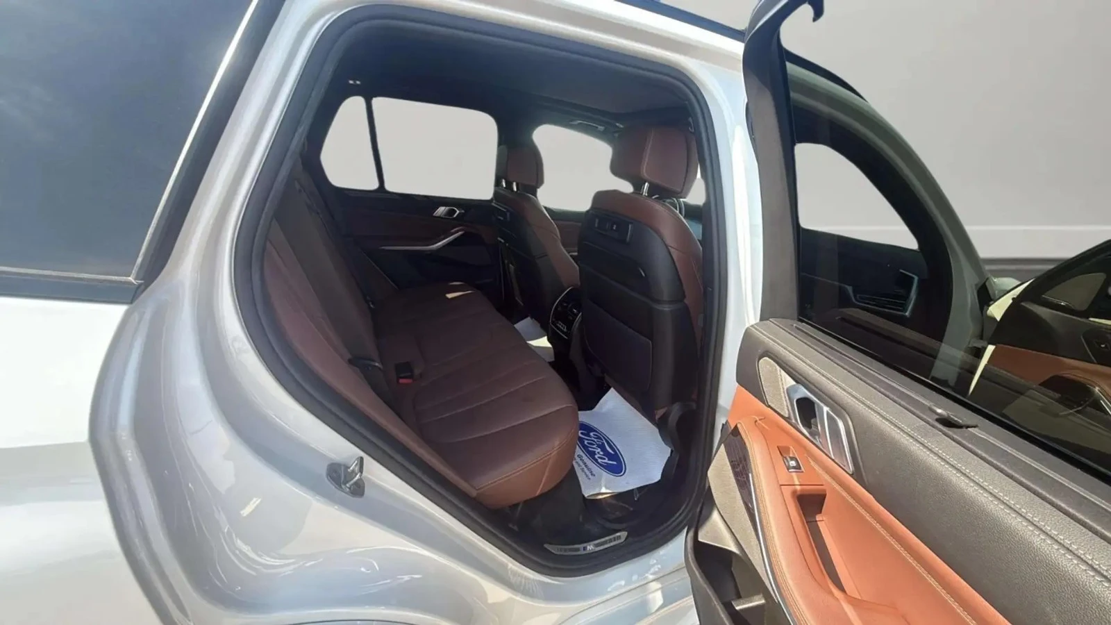 BMW X5 M50i Premium pkg ЦЕНА ДО БЪЛГАРИЯ АВТОКРЕДИТ, снимка 14 - Автомобили и джипове - 55949950