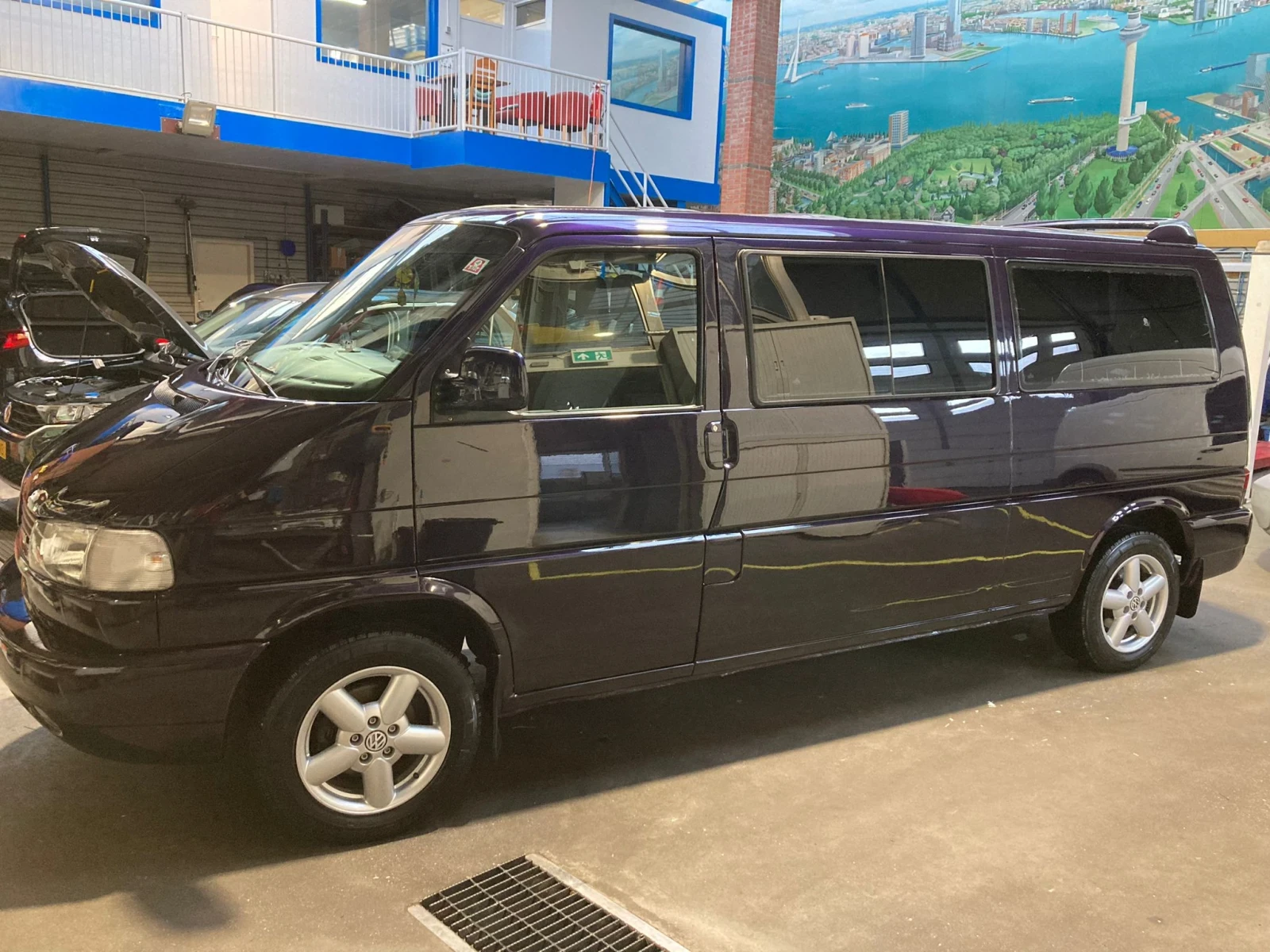 VW Caravelle  - изображение 2