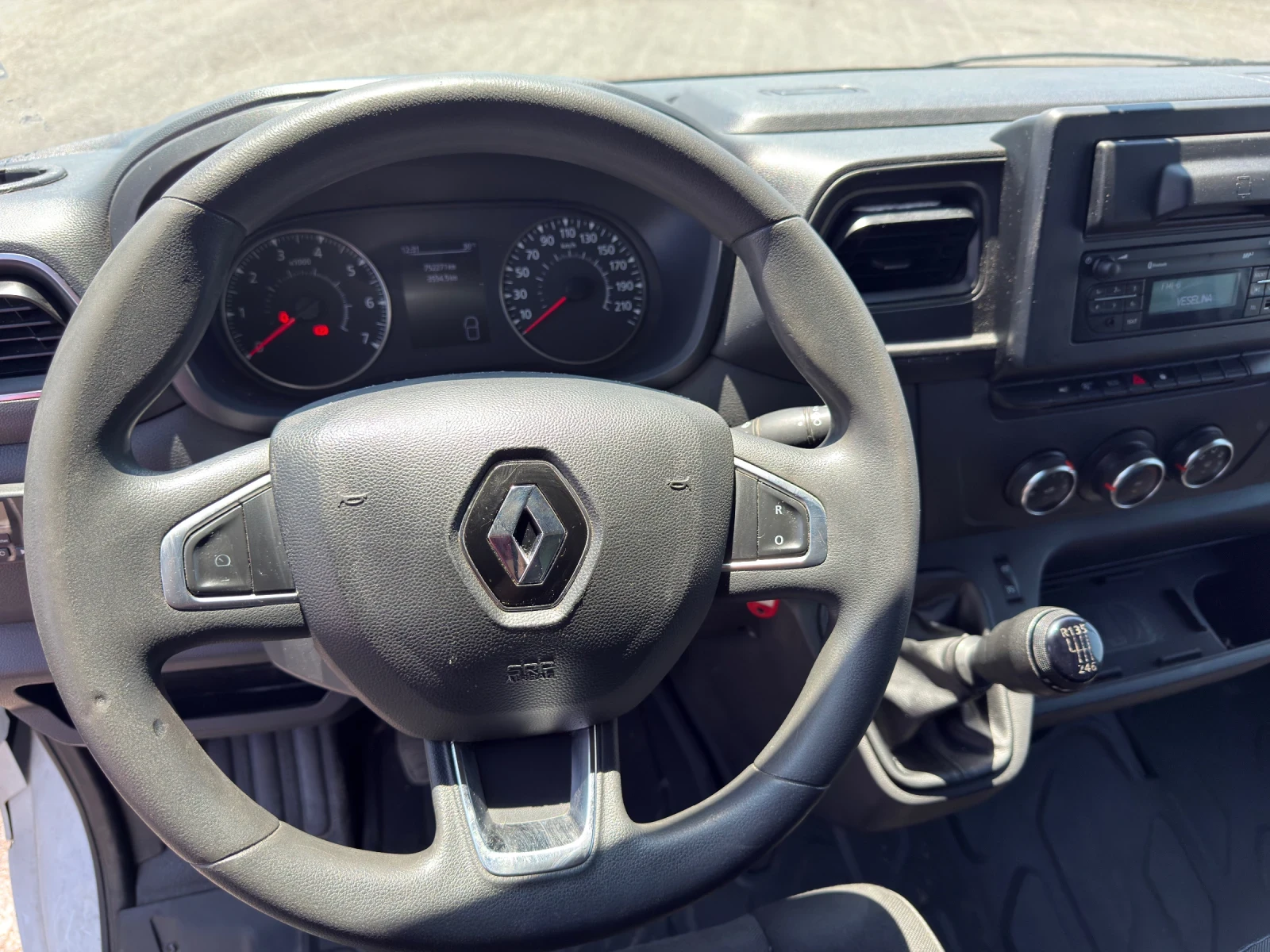 Renault Master, снимка 8 - Бусове и автобуси - 54833319