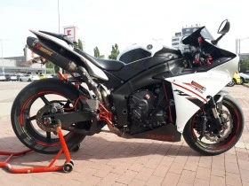 Yamaha YZF-R1 Big Bang Facelift, снимка 9