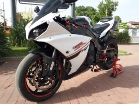 Yamaha YZF-R1 Big Bang Facelift, снимка 13