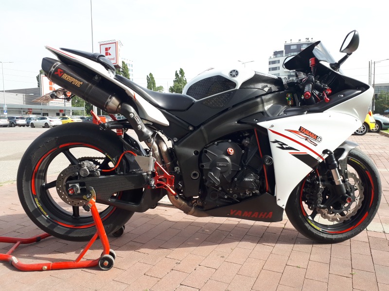 Yamaha YZF-R1 Big Bang Facelift, снимка 9 - Мотоциклети и мототехника - 46146651