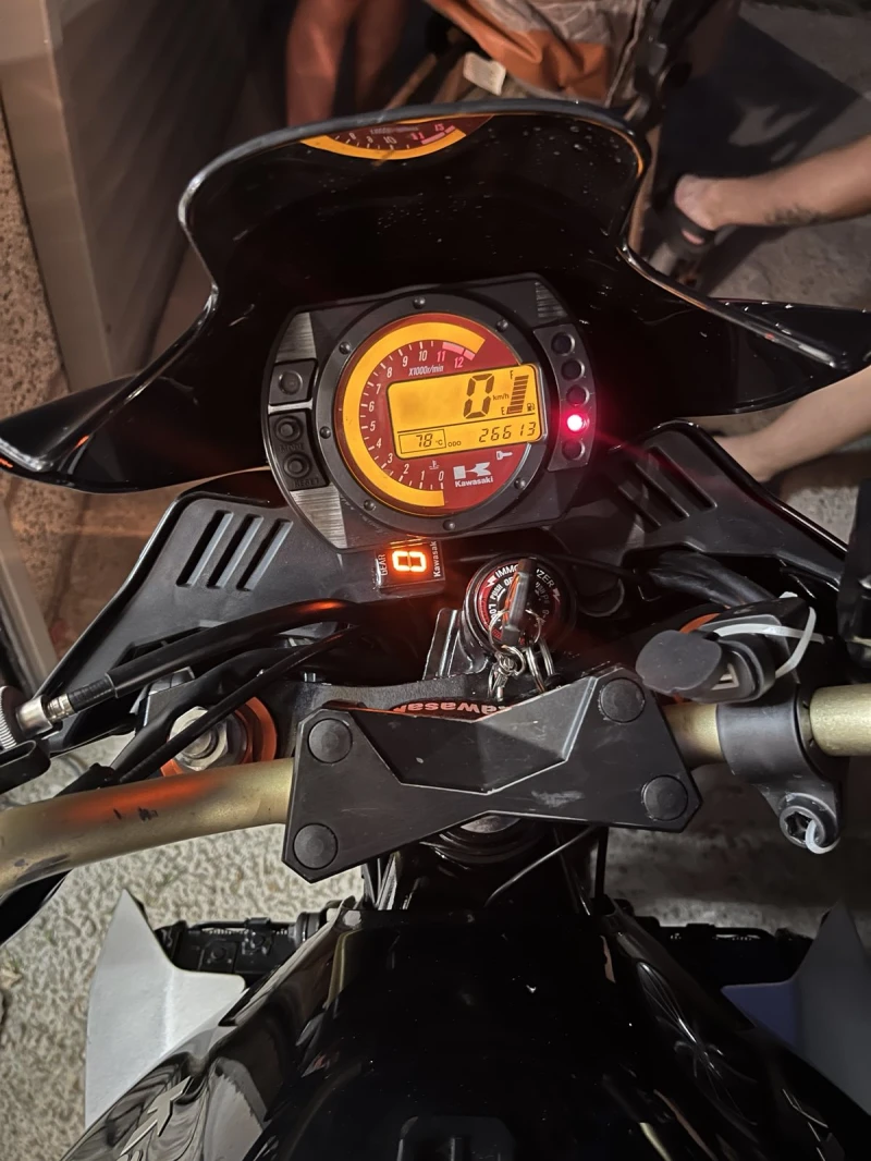 Kawasaki Z 1000, снимка 6 - Мотоциклети и мототехника - 52307669