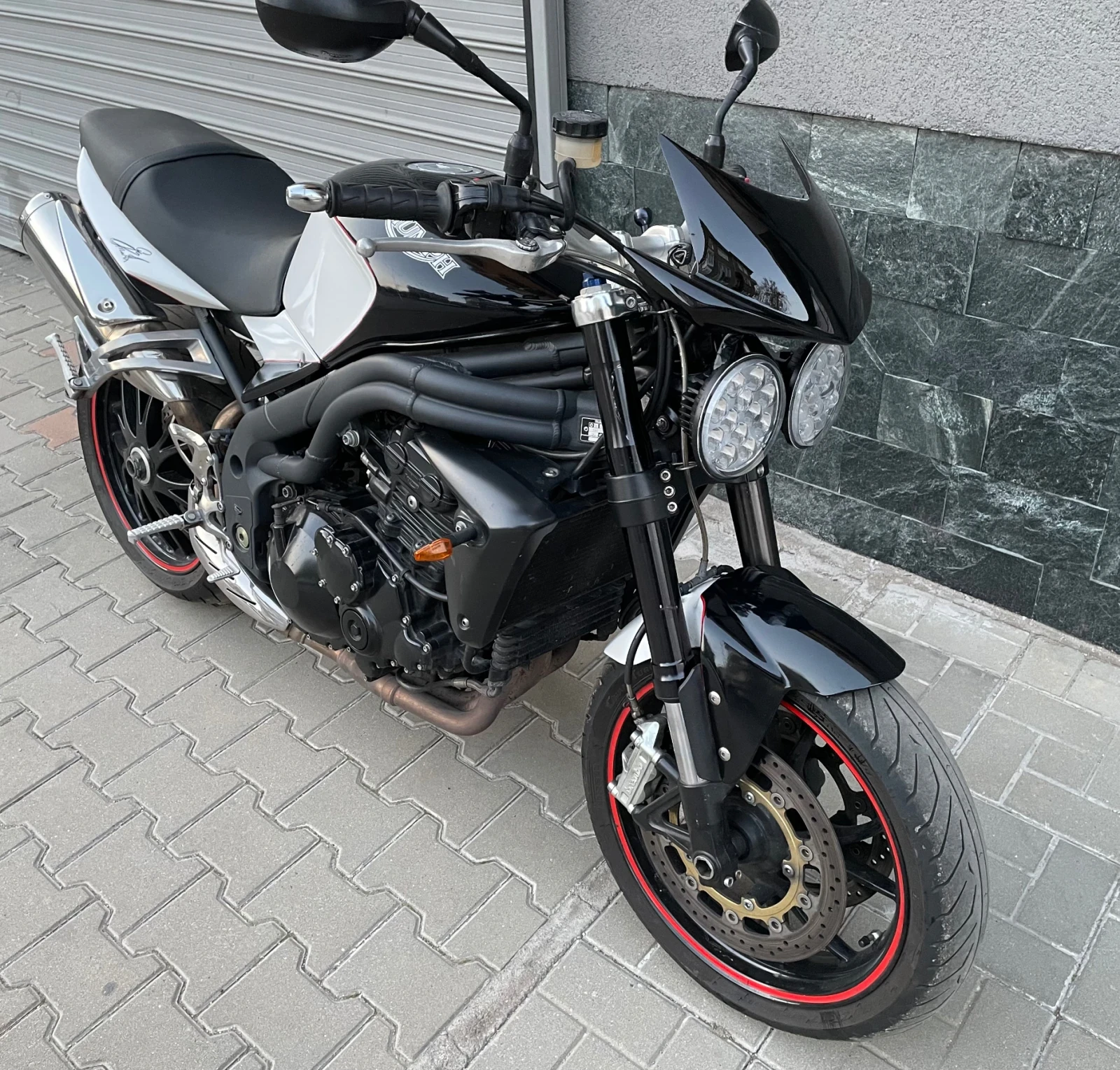 Triumph Speed Triple Video | Mobile.bg   1