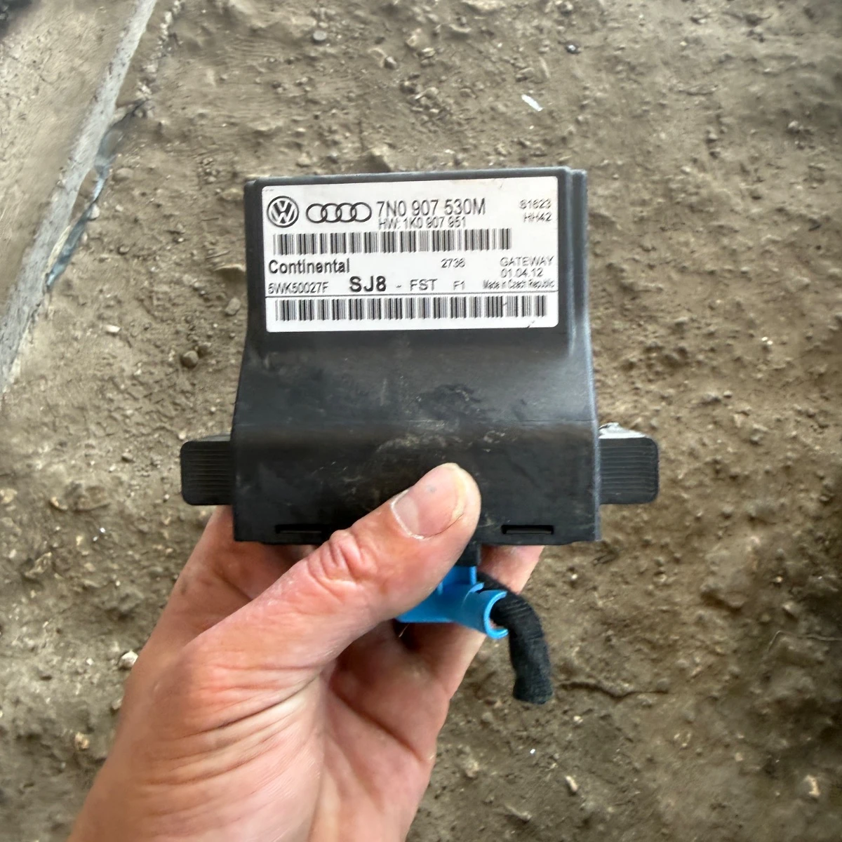 Gateway контролен модул за Skoda Superb 7N0907530M-581