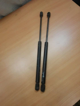 Амортисьори заден капак Рено Клио хечбек (комплект)