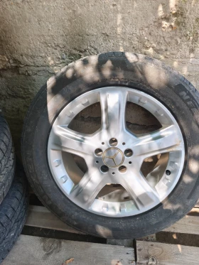        255/55R18  Mercedes-Benz