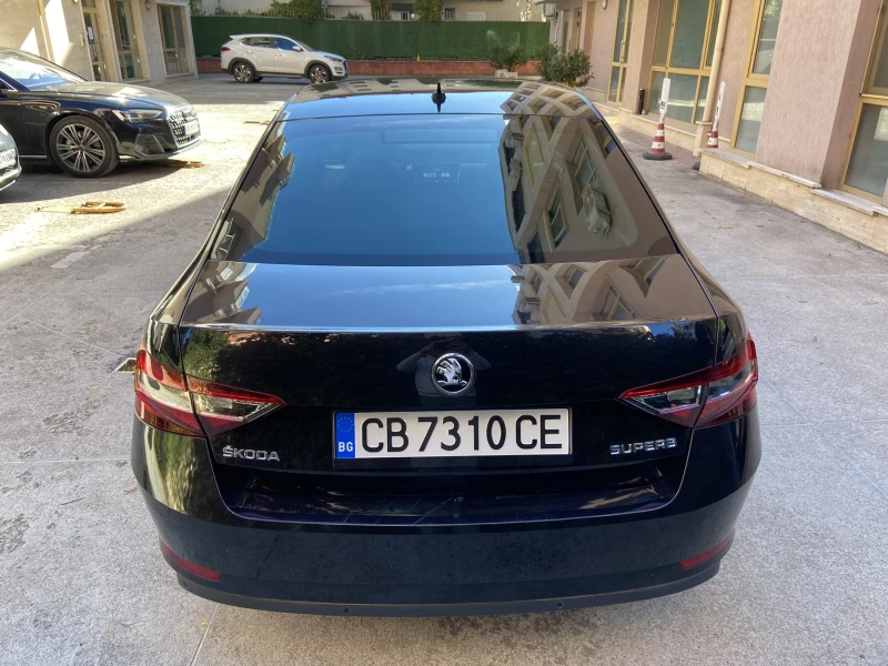 Skoda Superb 2.0 DSG, снимка 6 - Автомобили и джипове - 47425949