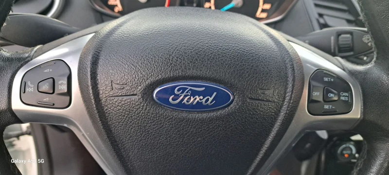 Ford Fiesta Titanium, euro 5, 1, 6D 95k.c., снимка 9 - Автомобили и джипове - 48132760